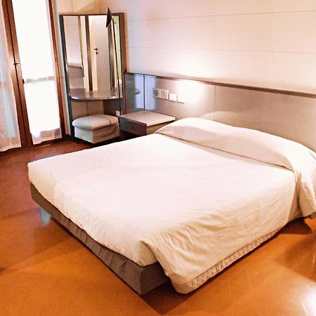 Hotel Franciacorta Paderno Franciacorta Extérieur photo