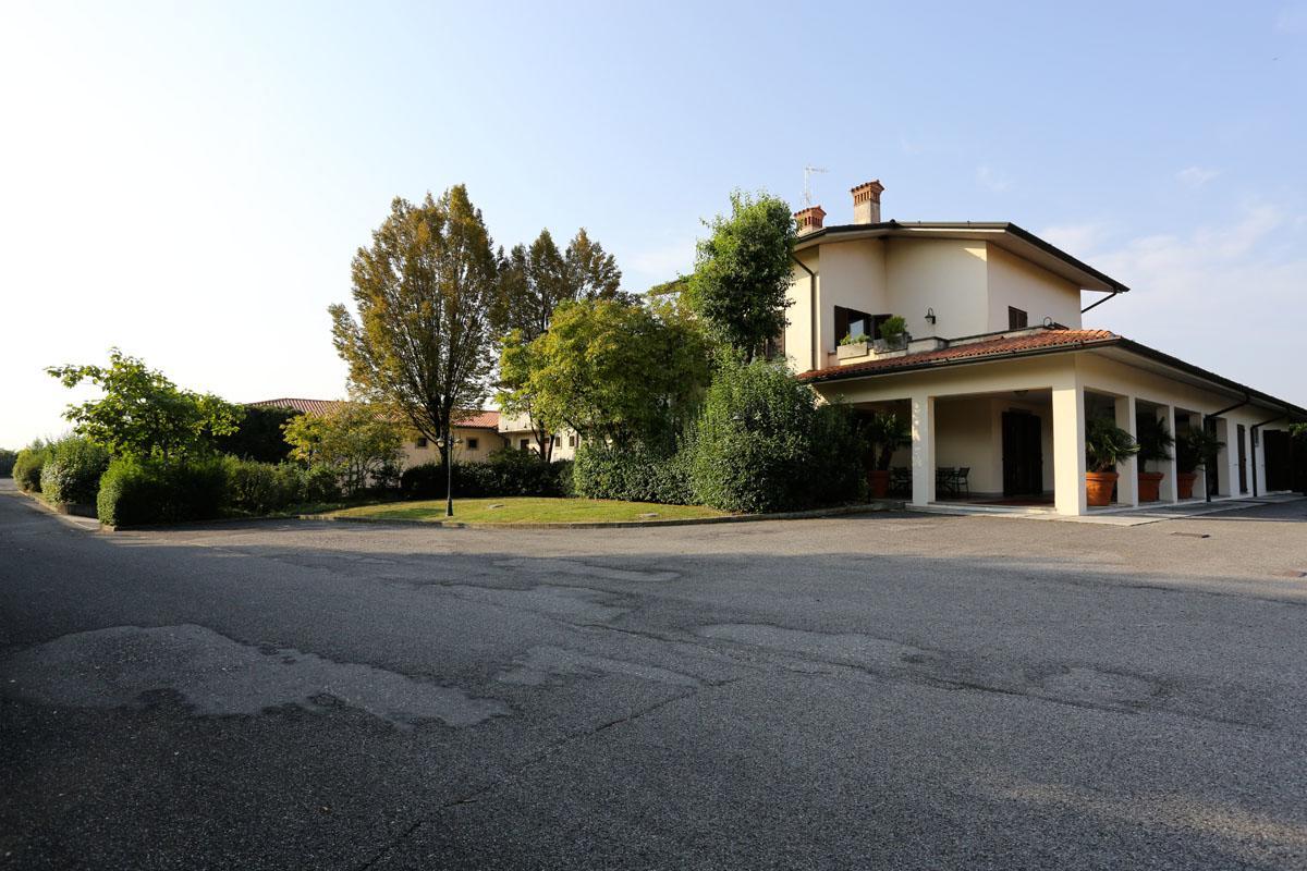 Hotel Franciacorta Paderno Franciacorta Extérieur photo